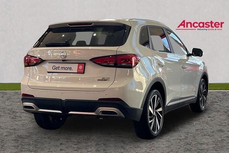 New MG ZS Trophy 196 HP (144 kW) 2025 White Sedan