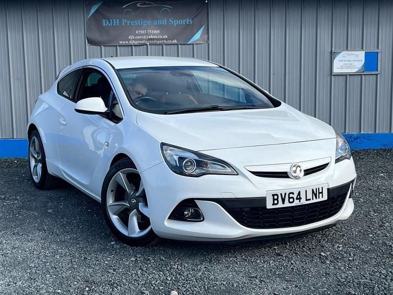 White Used 2015 Vauxhall Astra GTC S Hatchback | £5,988 (A bit pricey) - Image 1/4