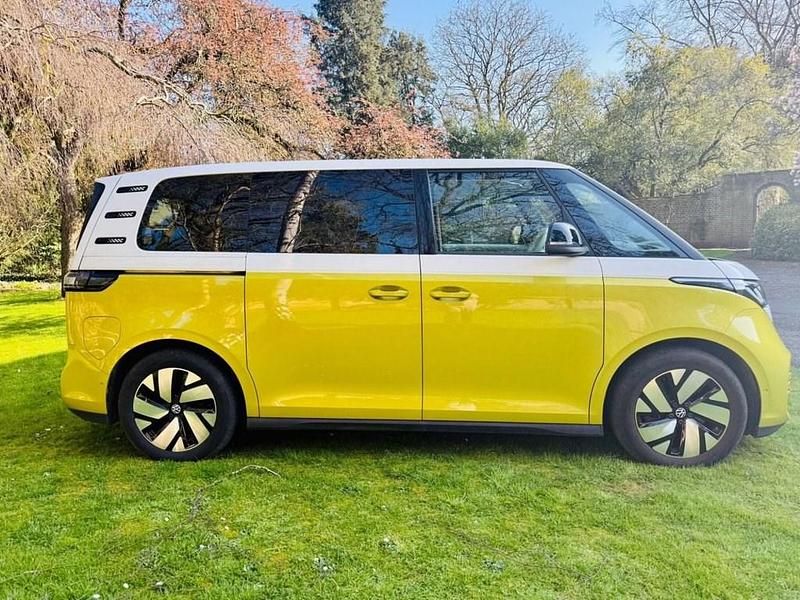 Used VW ID. Buzz Pro 150 kW (204 HP) 2023 Yellow MPV