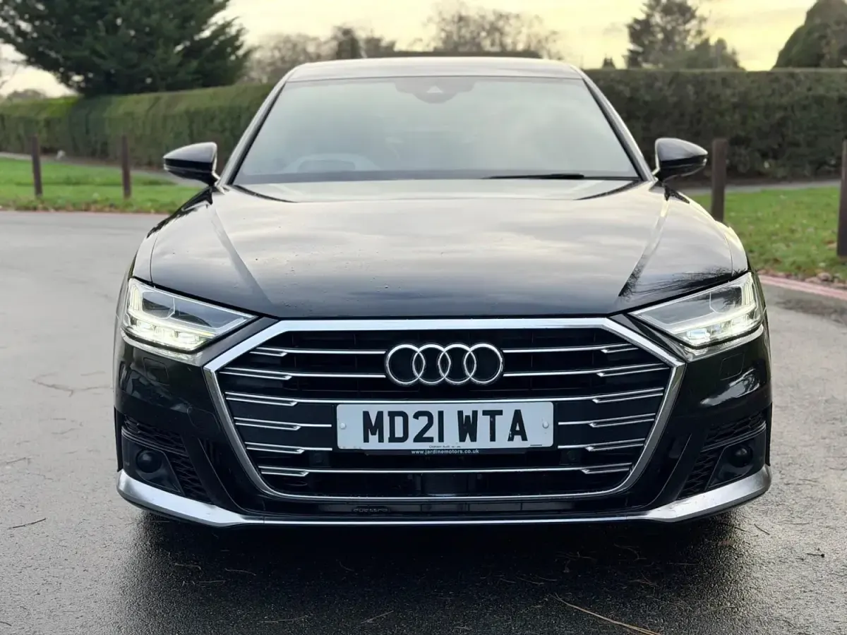 Begagnad Audi A8 S-Line 286 HK (210 kW) 2021 Svart Sedan