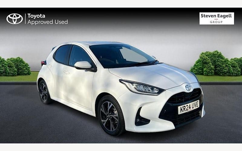 Used Toyota Yaris Hybrid Design 116 HP (85 kW) 2025 Hatchback