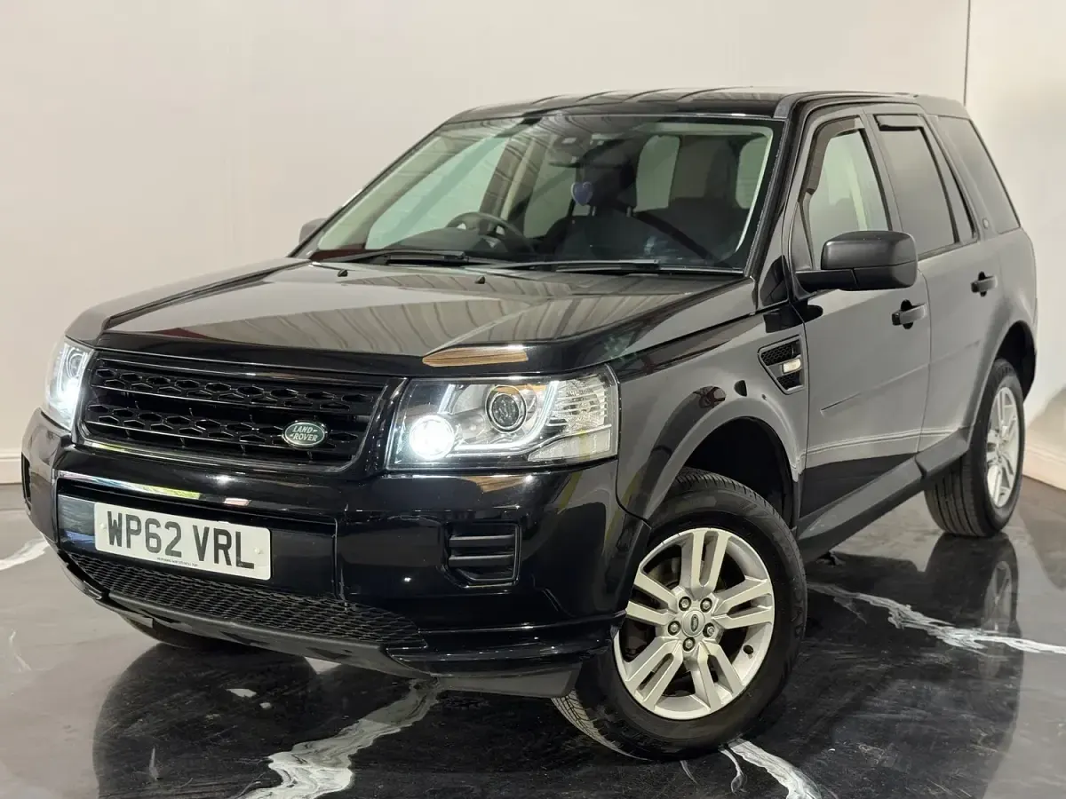 Used Land Rover Freelander 2 S 150 HP (110 kW) 2013 Black SUV