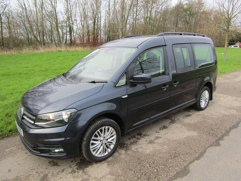 Used VW Caddy Maxi Life Life 102 HP (75 kW) 2016 Blue MPV