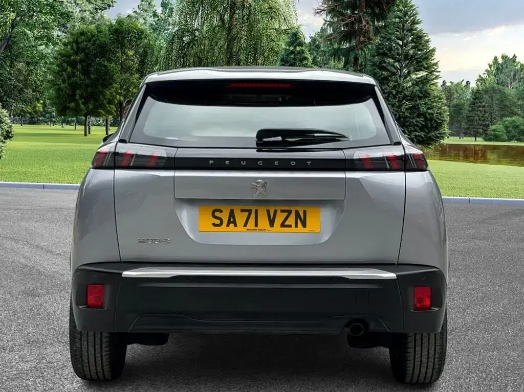 Used Peugeot 2008 Active Premium 100 HP (73 kW) 2021 Grey SUV