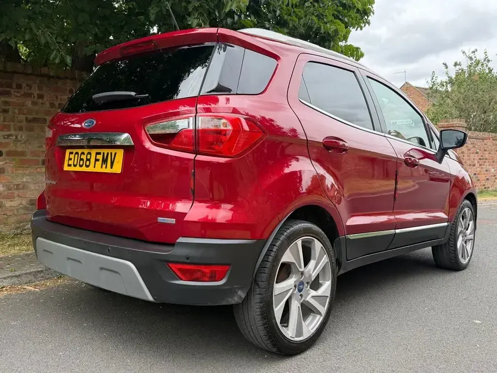 Used Ford Ecosport Titanium 100 HP (73 kW) 2018 Red SUV