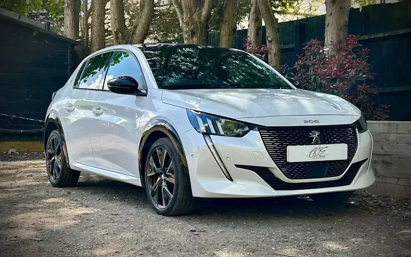 Used Peugeot 208 Premium 102 HP (75 kW) 2021 Hatchback