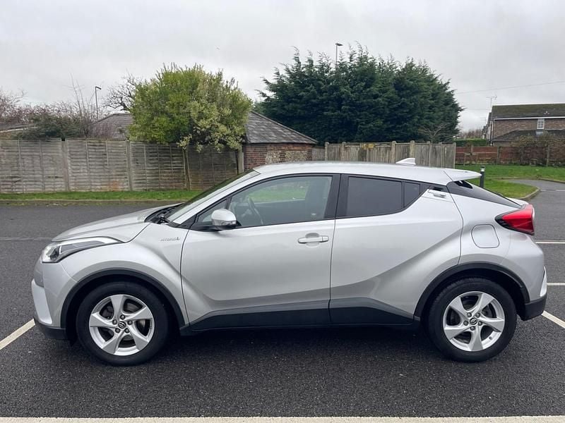 Used Toyota C-HR 2018 Silver SUV