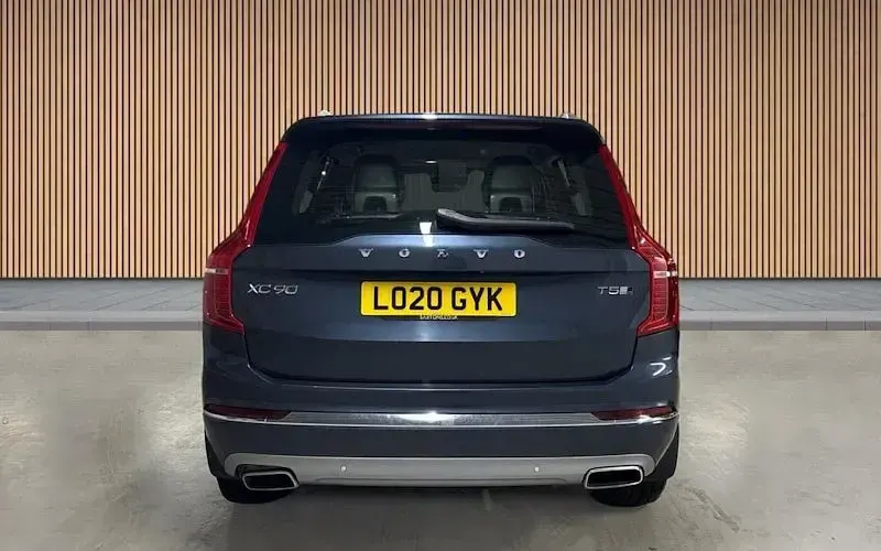 Used Volvo XC90 Inscription 250 HP (183 kW) 2019 Denim blue SUV