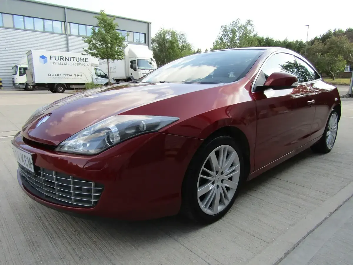 Used Renault Laguna Coupé GT 205 HP (150 kW) 2009 Red Coupe