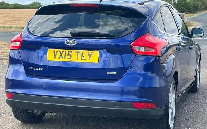 Used Ford Focus Titanium 125 HP (91 kW) 2015 Blue Hatchback