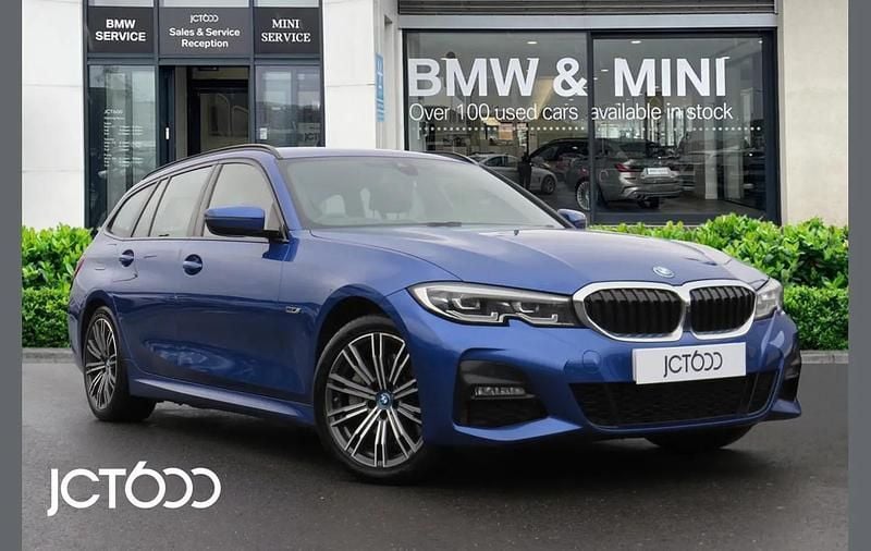 Used BMW 330e M Sport 288 HP (211 kW) 2021 Blue Estate
