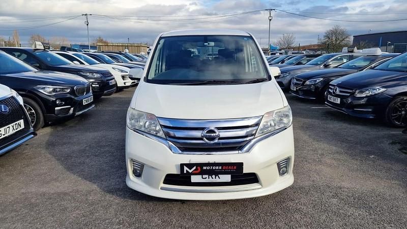 Begagnad Nissan Serena 2024 Vit