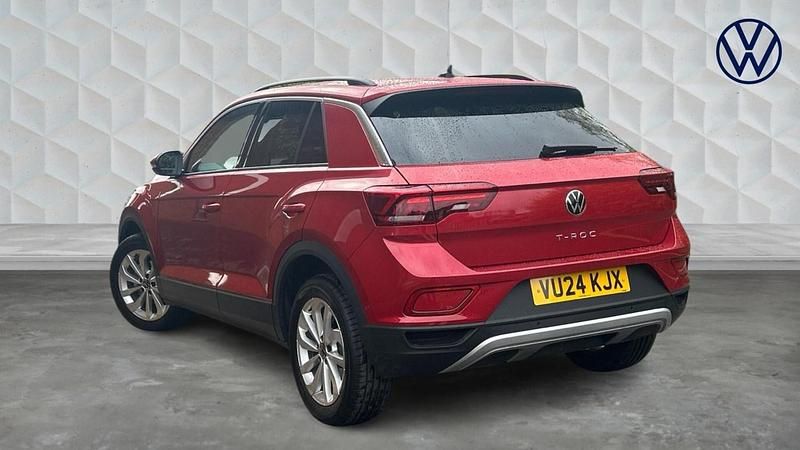 Used VW T-Roc Match 150 HP (110 kW) 2024 Kings red SUV