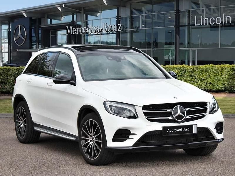White Used 2018 Mercedes GLC350 AMG line Estate | £23,999 (Fair price) - Image 1/4