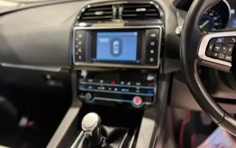 Used Jaguar F-Pace Prestige 180 HP (132 kW) 2018 Black SUV
