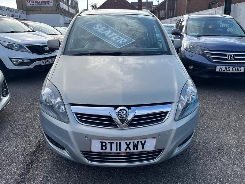 Used Vauxhall Zafira 115 HP (84 kW) 2011 Silver MPV