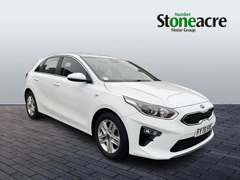 White Used 2020 Kia Ceed Hatchback | £10,195 (Fair price) - Image 1/4