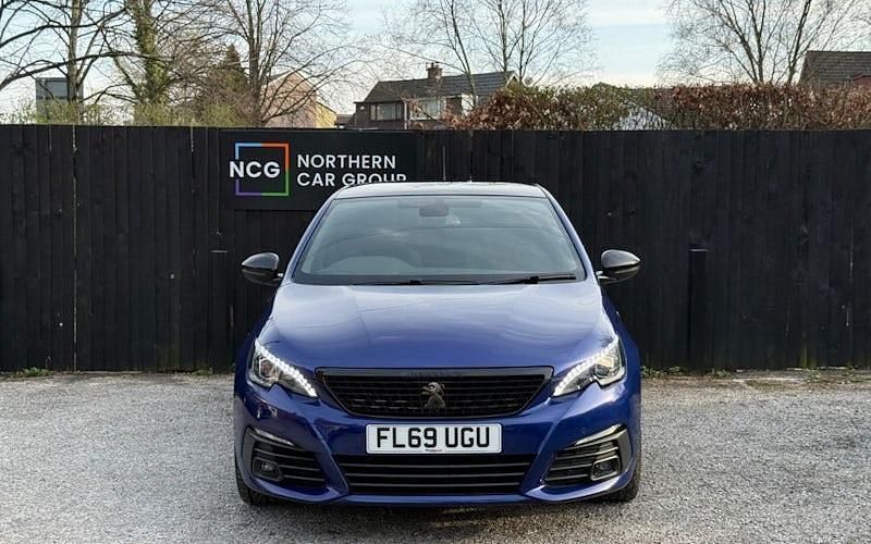 Usado Peugeot 308 GT-line 131 HP (96 kW) 2020 Citadino