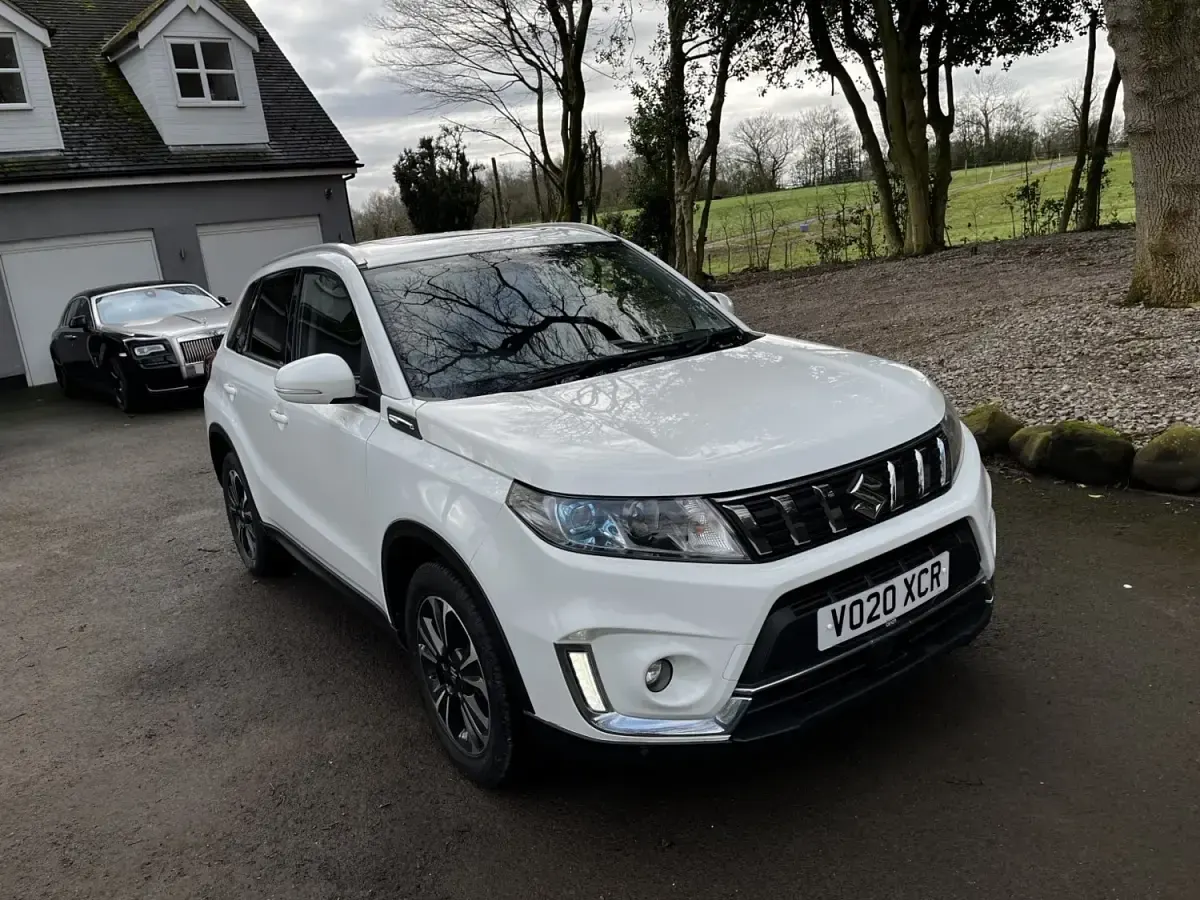 Używany Suzuki Vitara SZ5 140 KM (102 kW) 2020 Biały SUV