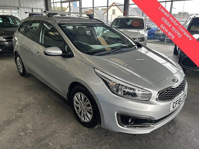 Silver Used 2024 Kia Ceed Estate | £9,995 (Super price) - Image 1/4