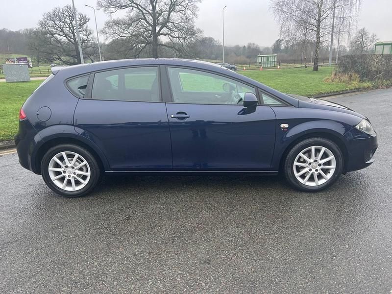 Used Seat Leon SE 2010 Blue Hatchback