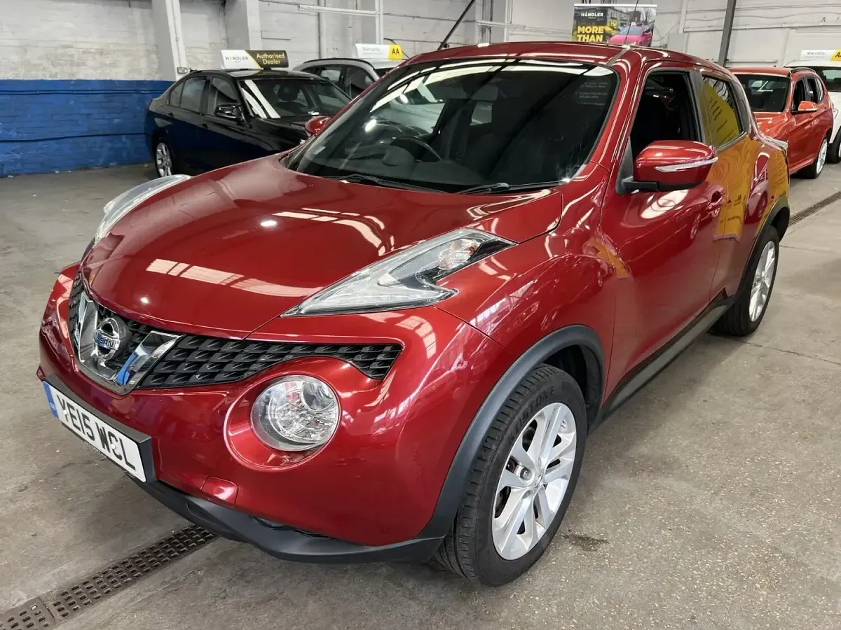 Used Nissan Juke Acenta Premium 115 HP (84 kW) 2015 Red SUV
