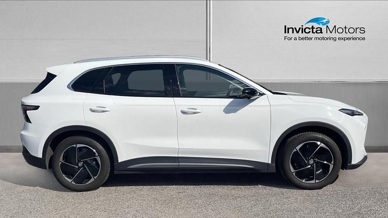 Used MG MG5 EV Trophy 169 kW (231 HP) 2025 White Estate