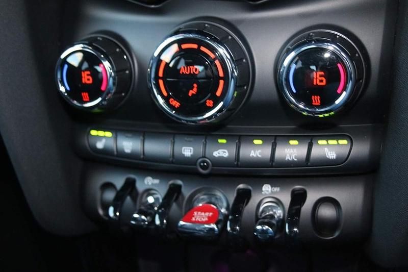 Usado Mini Cooper S Exclusive 189 HP (139 kW) 2019 Preto Citadino