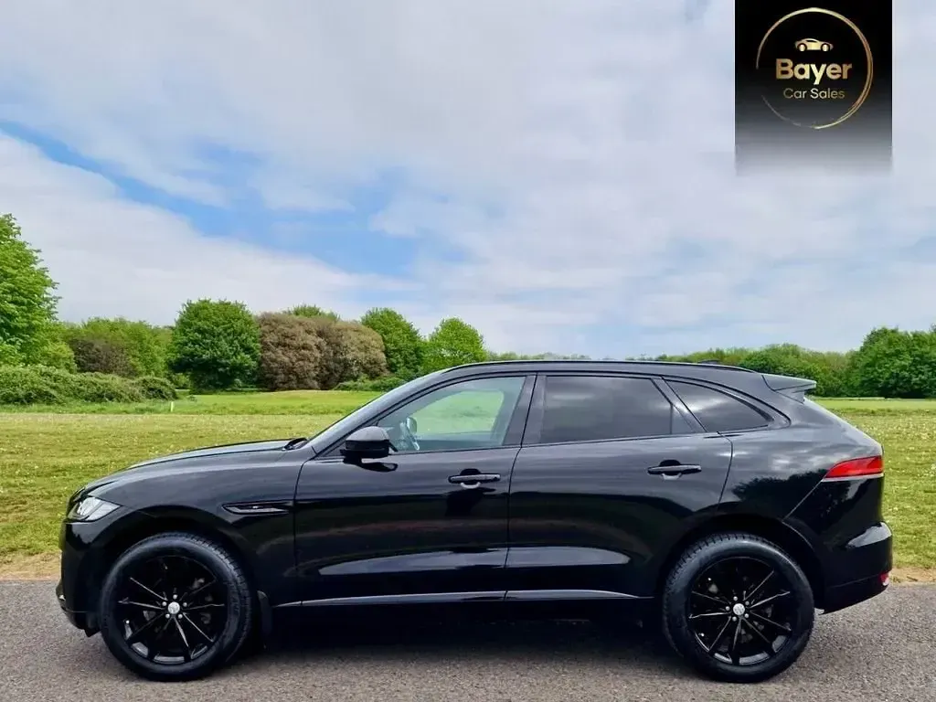 Second-hand Jaguar F-Pace Chequered Flag 180 CP (132 kW) 2020 Negru SUV