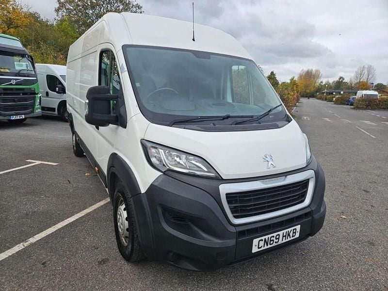 White Used 2019 Peugeot Boxer S Van | £7,825 (Super price) - Image 1/4