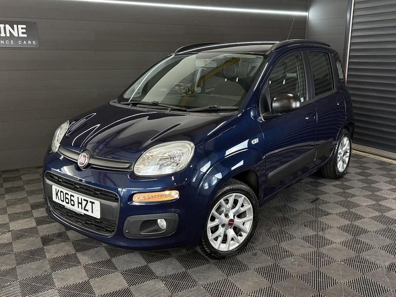 Used Fiat Panda Lounge 69 HP (50 kW) 2017 Blue Hatchback