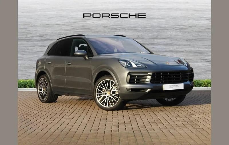 Quarzite grey metallic Used 2021 Porsche Cayenne SUV | £47,990 (Good price) - Image 1/4