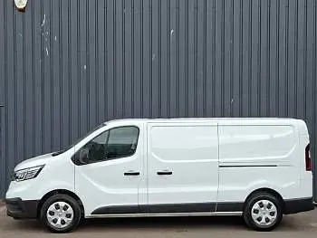 Used Renault Trafic 2024 White MPV