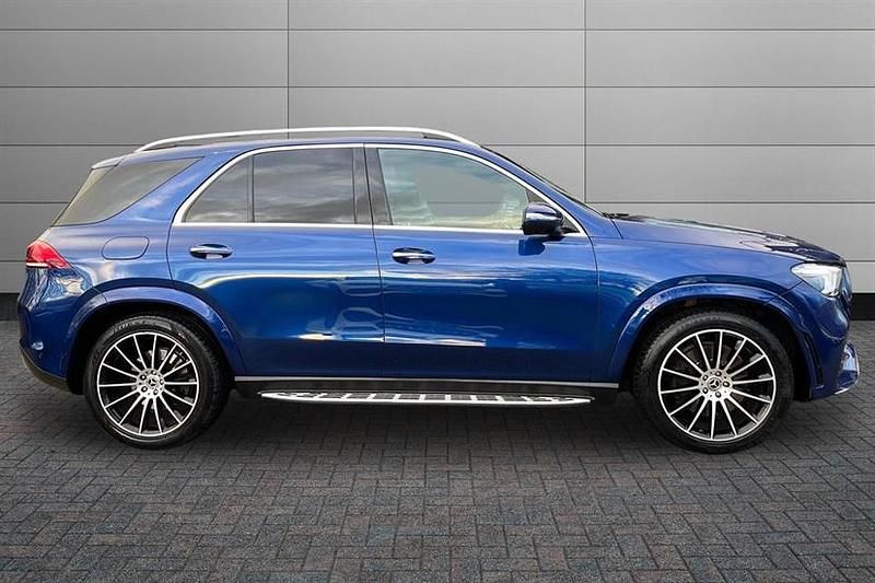 Used Mercedes GLE300 AMG line 245 HP (180 kW) 2021 Brilliant blue Estate