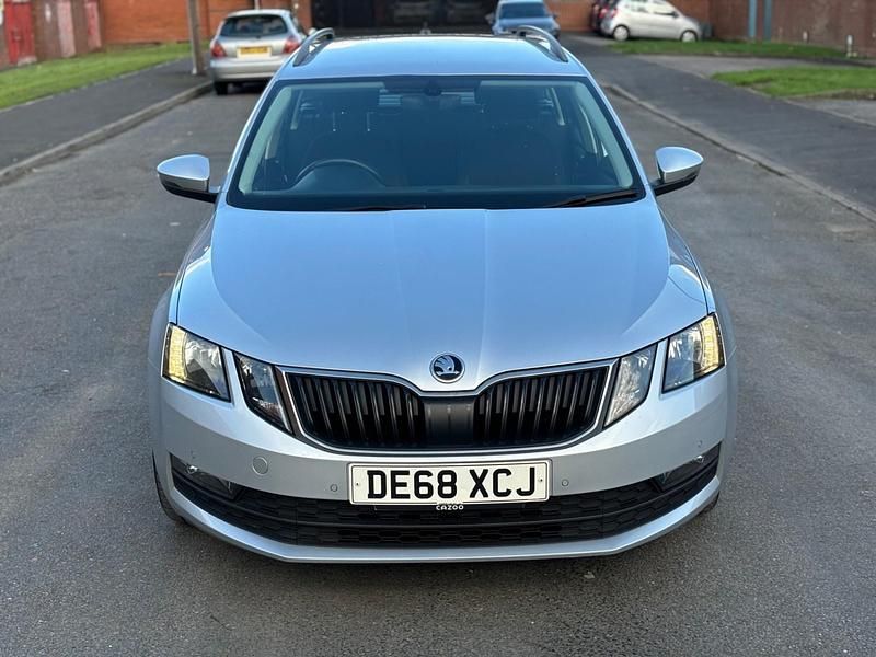 Used Skoda Octavia SE Technology 116 HP (85 kW) 2019 Silver Estate