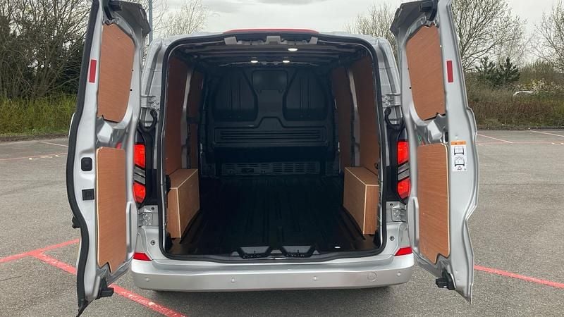 Used Ford Transit Custom Limited 136 HP (100 kW) 2025 Van