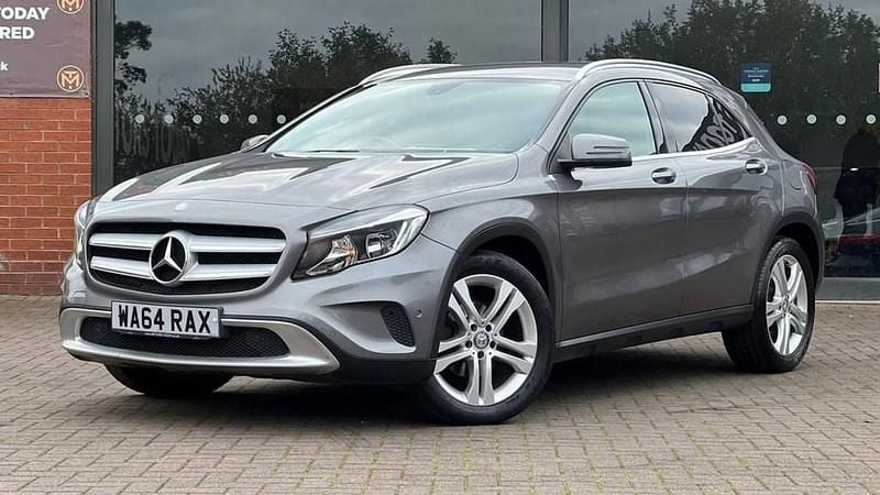 Grey Used 2014 Mercedes GLA200 SE SUV | £9,490 (Fair price) - Image 1/4