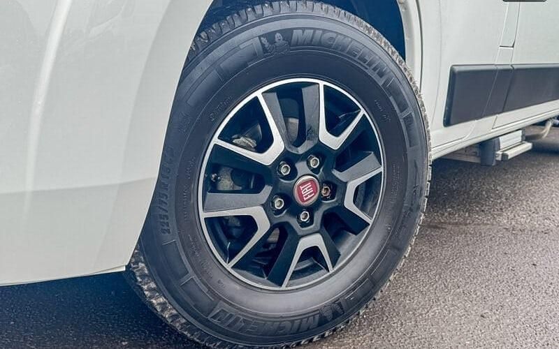 Used Fiat Ducato 140 HP (102 kW) 2021 Van