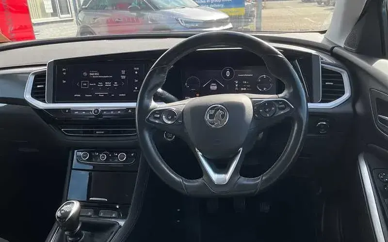 Used Vauxhall Grandland X Ultimate 131 HP (96 kW) 2023 Red SUV
