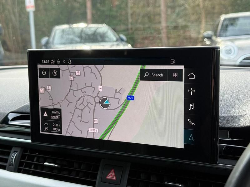 Used Audi A4 S-Line 204 HP (150 kW) 2024 White Estate