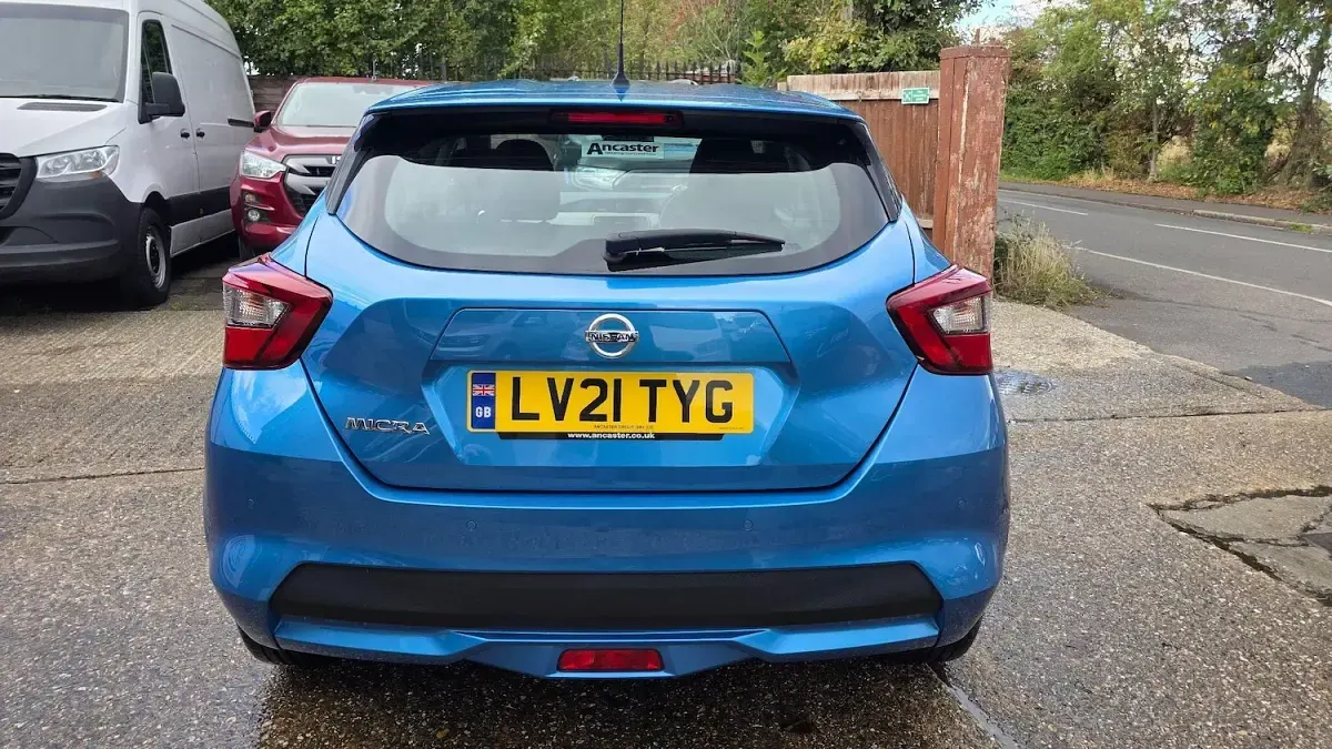 Used Nissan Micra Acenta 92 HP (67 kW) 2021 Blue Hatchback