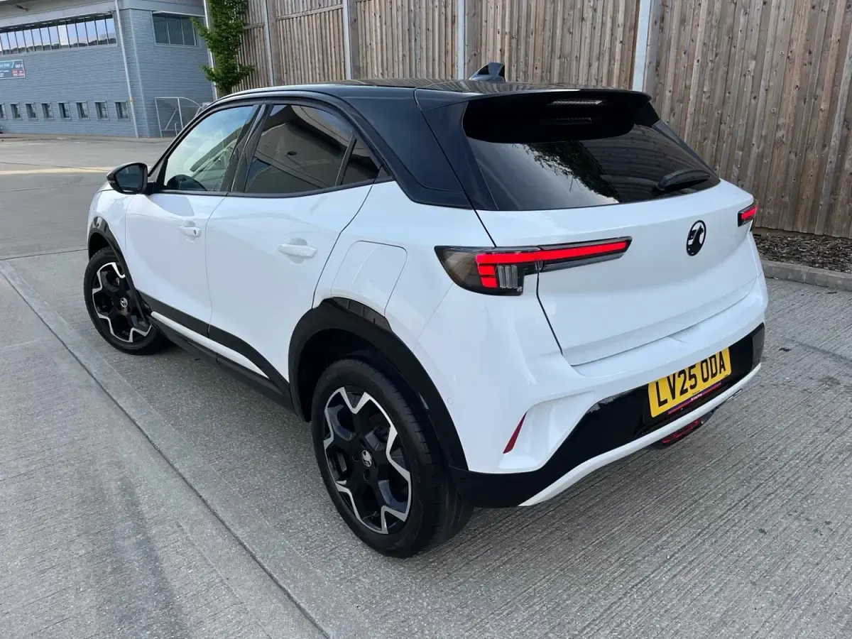 Gebraucht Vauxhall Mokka Ultimate 130 PS (95 kW) 2025 Weiß SUV