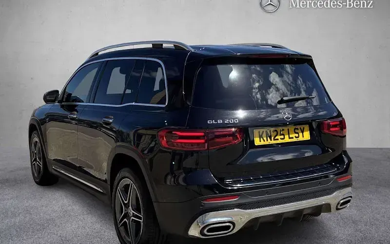 Used Mercedes GLB200 Executive 163 HP (119 kW) 2025 SUV