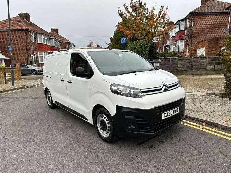 White Used 2020 Citroën Dispatch MPV | £8,000 (Expensive) - Image 1/4
