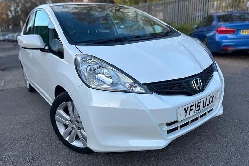 White Used 2015 Honda Jazz ES Hatchback | £4,495 (Super price) - Image 1/1