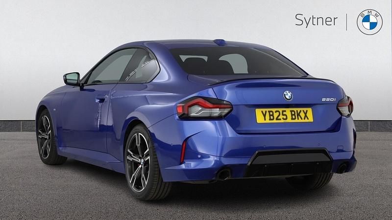 Second-hand BMW 220 M Sport 181 CP (133 kW) 2025 Albastru Coupe