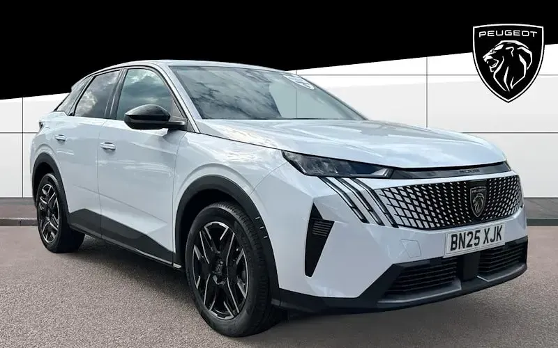 Usado Peugeot 3008 Allure 136 HP (100 kW) 2025 SUV