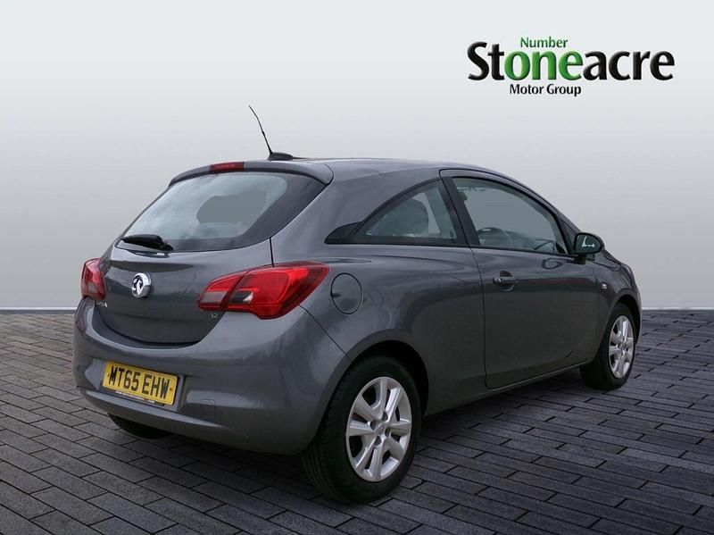 Used Vauxhall Corsa Design Edition 70 HP (51 kW) 2015 Grey Hatchback
