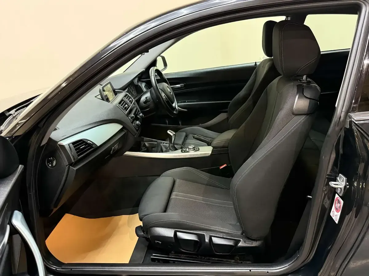 Used BMW 116 Sport Line 2015 Black Hatchback