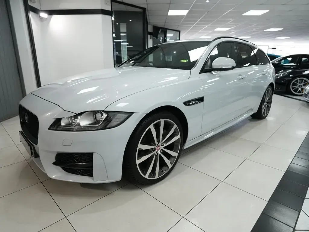Used Jaguar XF Sportbrake R-Sport 180 HP (132 kW) 2019 White Estate